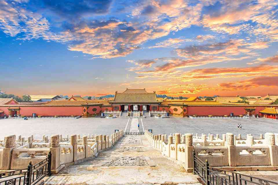 深刻认识五个必须 加快建设旅游强国