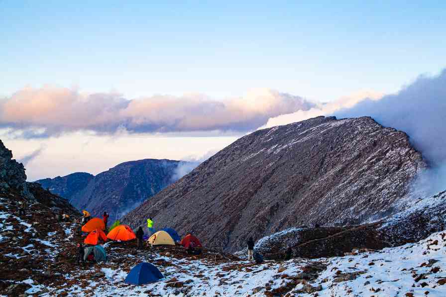 冬游秦岭乡村 雪韵浓年味足