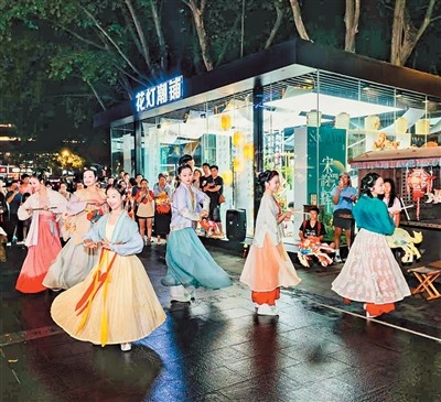 浙江杭州上城： 历史名城变身“潮游”地