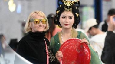 入境游火热带动入境消费不断扩大