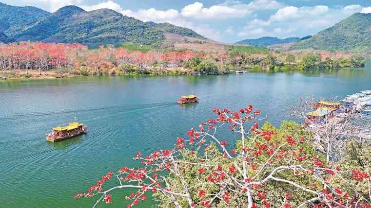 雨水时节出游 同赏春日好景